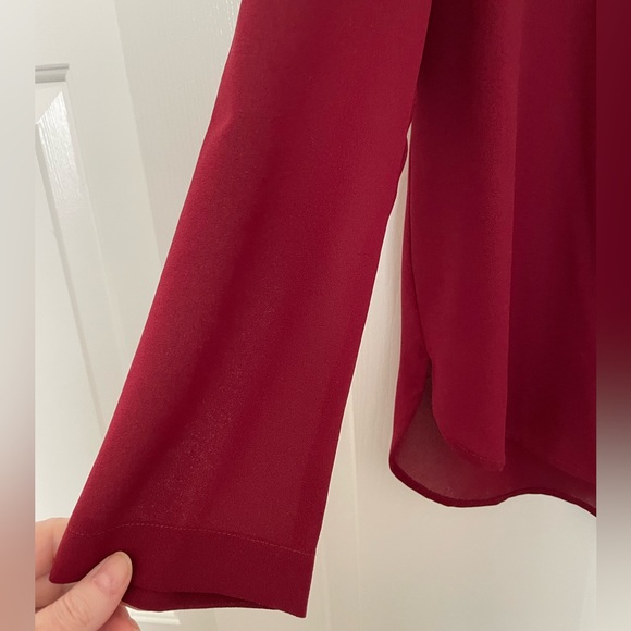 Liz Claiborne Career NWOT long sleeve vneck top blouse size Large- deep maroon - Picture 4 of 8